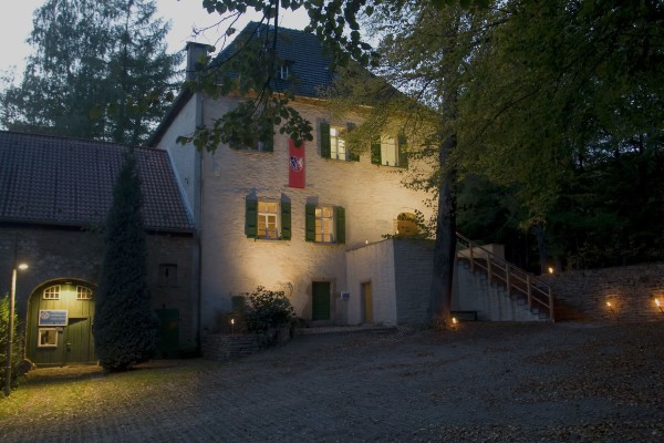 Burg Husen